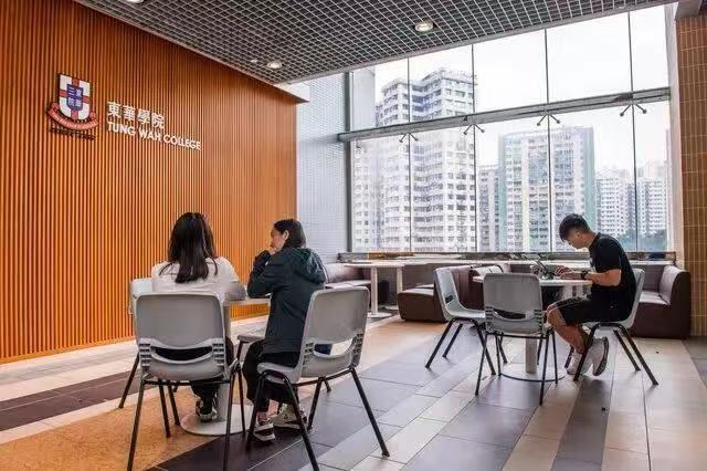 香港本科申请，真的很容易？文章封面